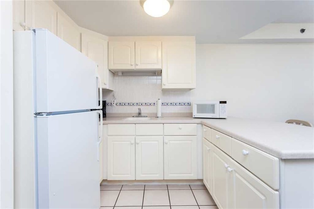 Daytona Beach Resort 212 One Bedroom Condo - photo 10