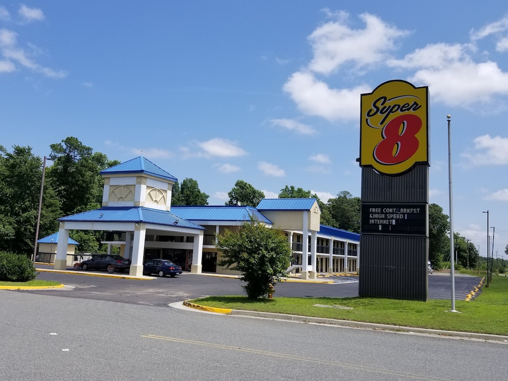 Super 8 by Wyndham Ruther Glen Kings Dominion Area - photo 20