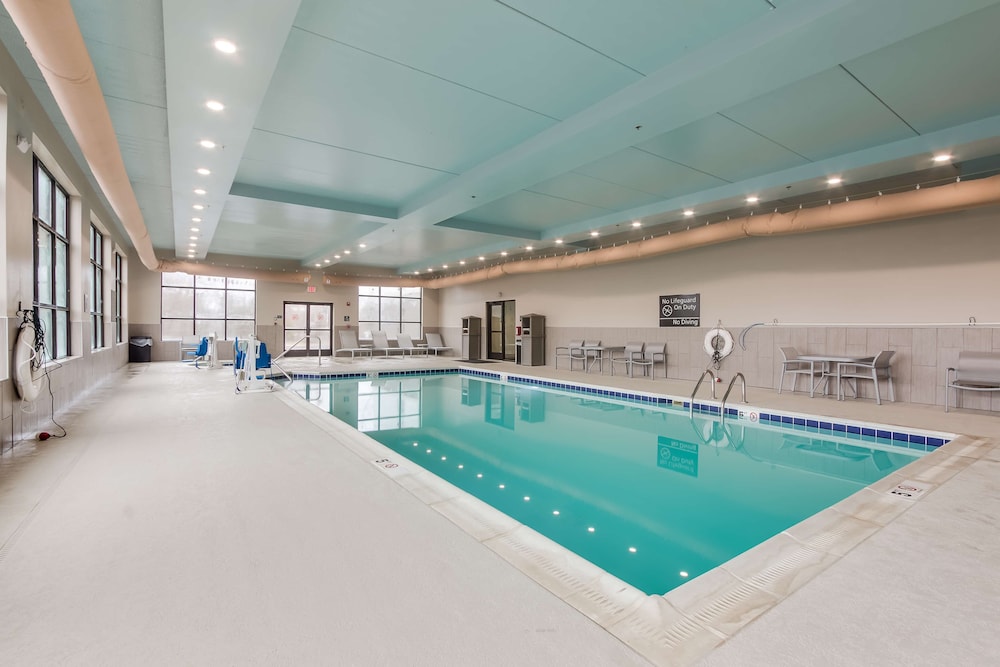 Hampton Inn White House - photo 43