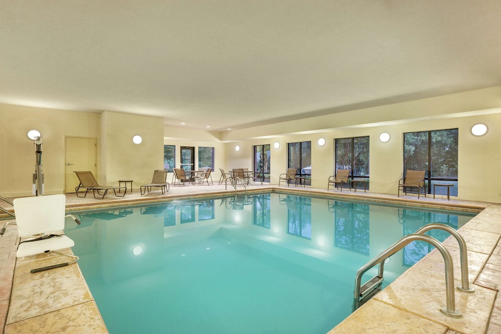 Hampton Inn Duncan - photo 26