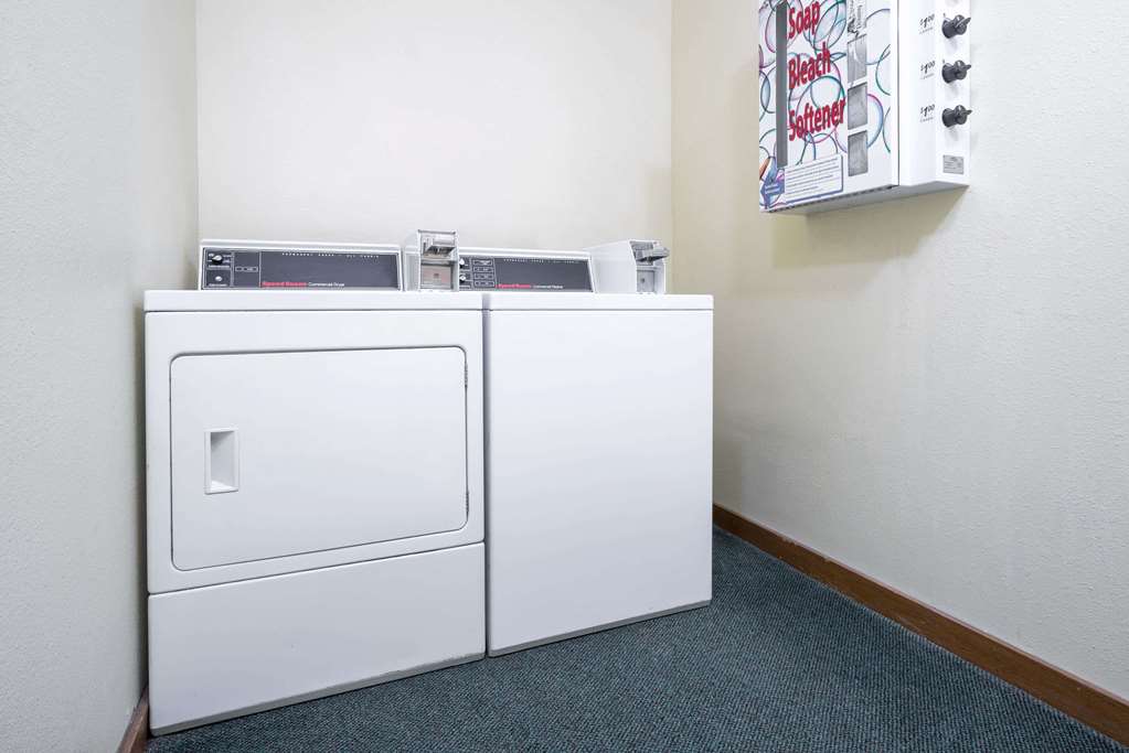 Super 8 by Wyndham Fond Du Lac - photo 13