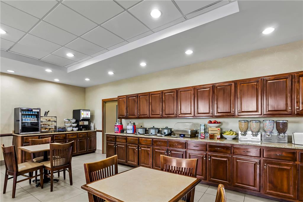 Country Inn & Suites by Radisson Princeton WV - photo 52