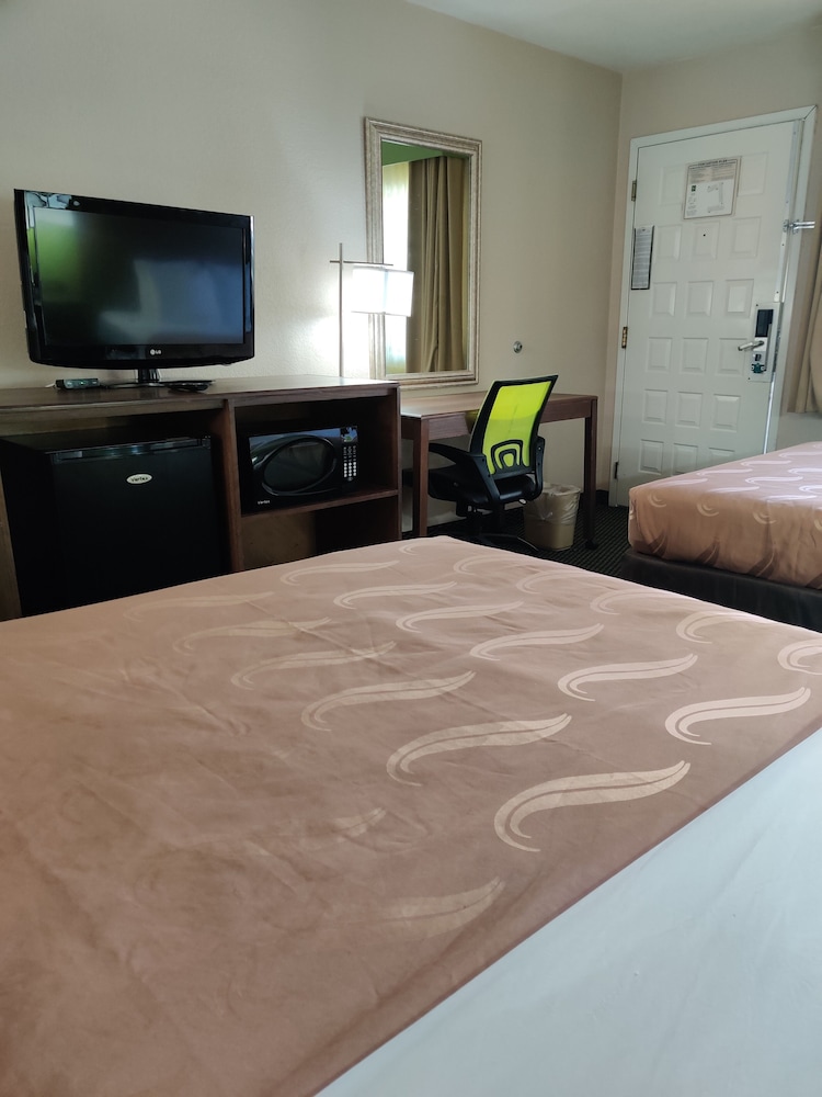 Econo lodge Flagstaff East I 40 - photo 8