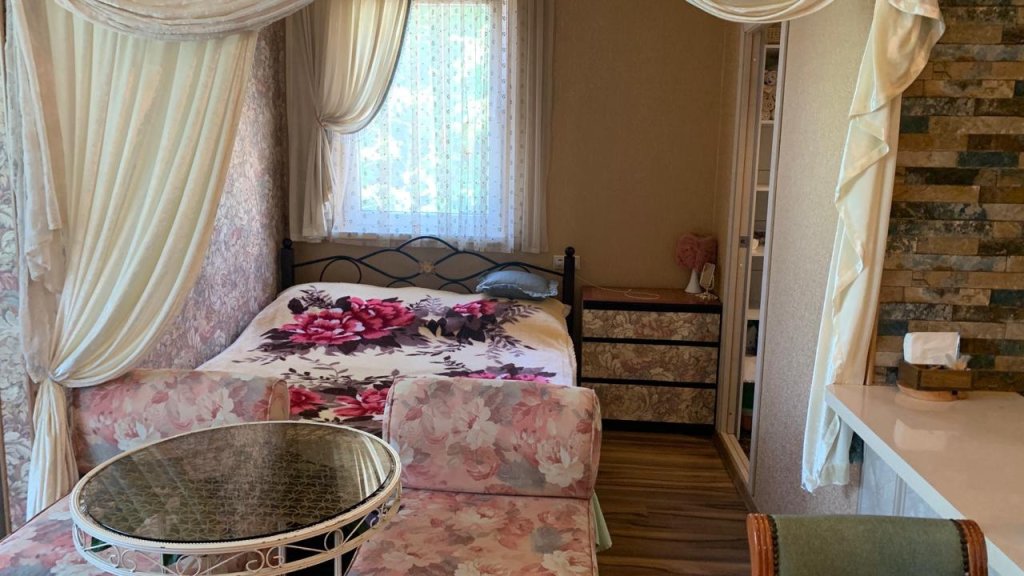 V Dagomyse Na Gaydara Furnished Rooms in Dagomys, Russia