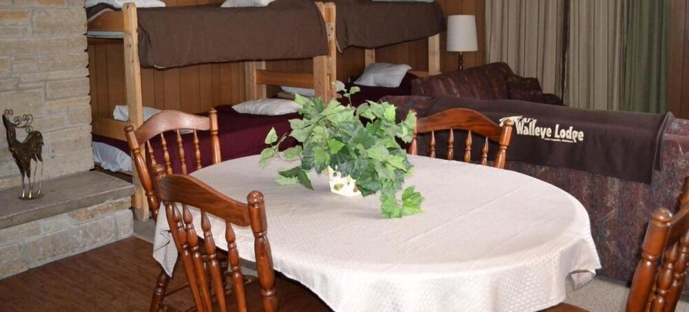 AJ's Lodge and Oven - photo 20