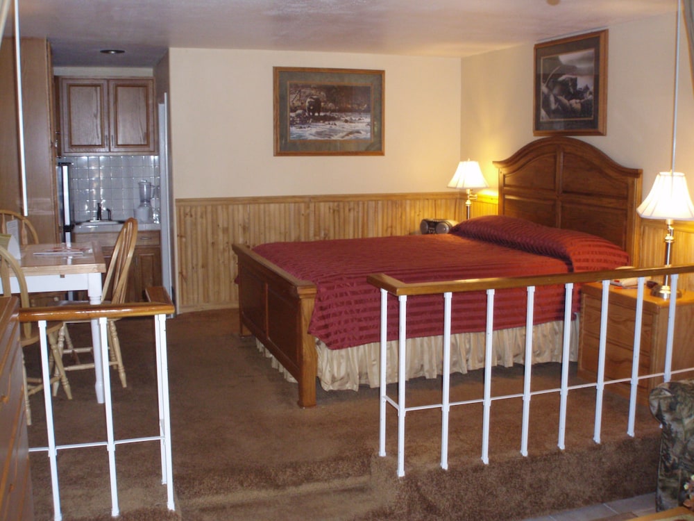 The Americana Village - photo 3