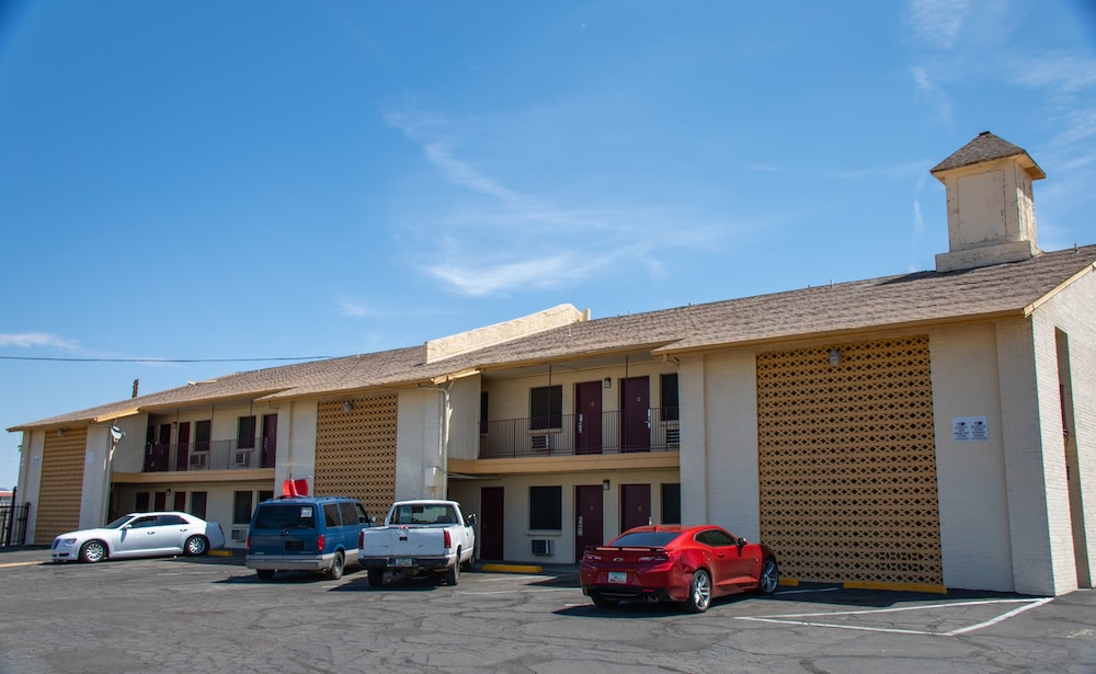 Travel Inn In Phoenix - photo 20