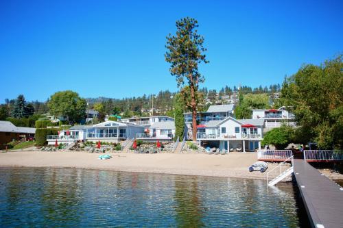 Davis Cove - last minute hotel in Peachland