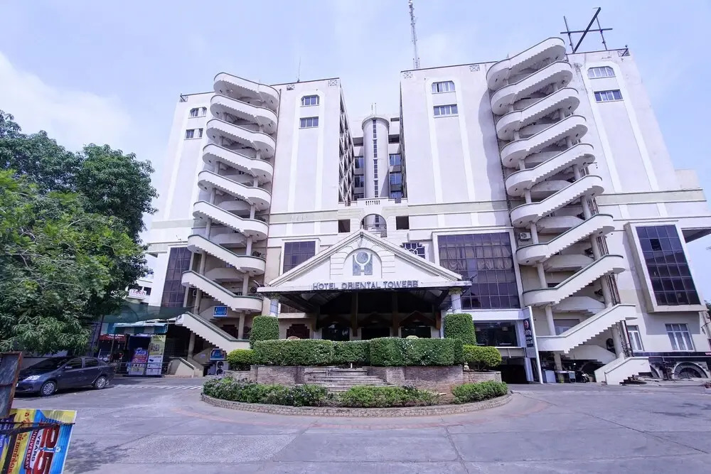 Hotel Oriental Towers