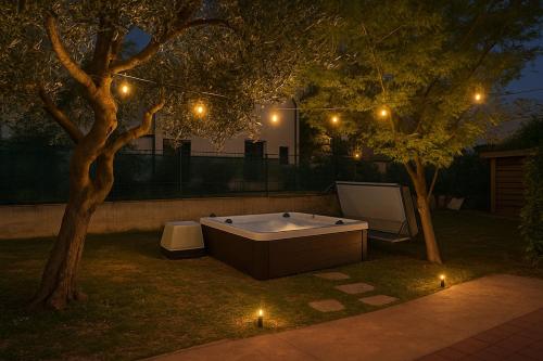 Sirmione Jacuzzi Garden & BBQ — 4-Star Luxury Hotel in Sirmione, Italy