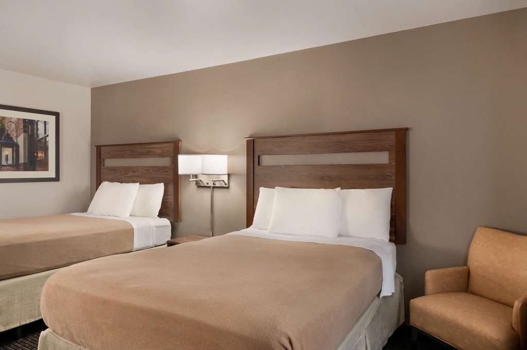 Baymont by Wyndham Buffalo - photo 15