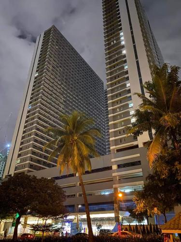 SMDC FAME Residences One Bedroom Condo Unit — 5-Star Luxury Hotel in Manila, Philippines