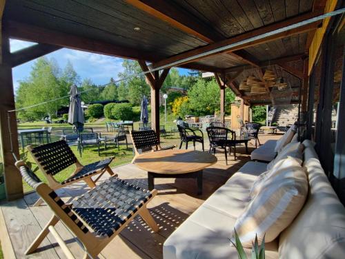 Les Chalets Du Goulet - carbon neutral hotel in Unknown City