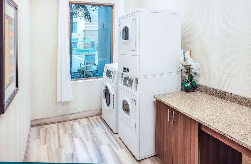 Hampton Inn & Suites Mission Viejo - photo 29