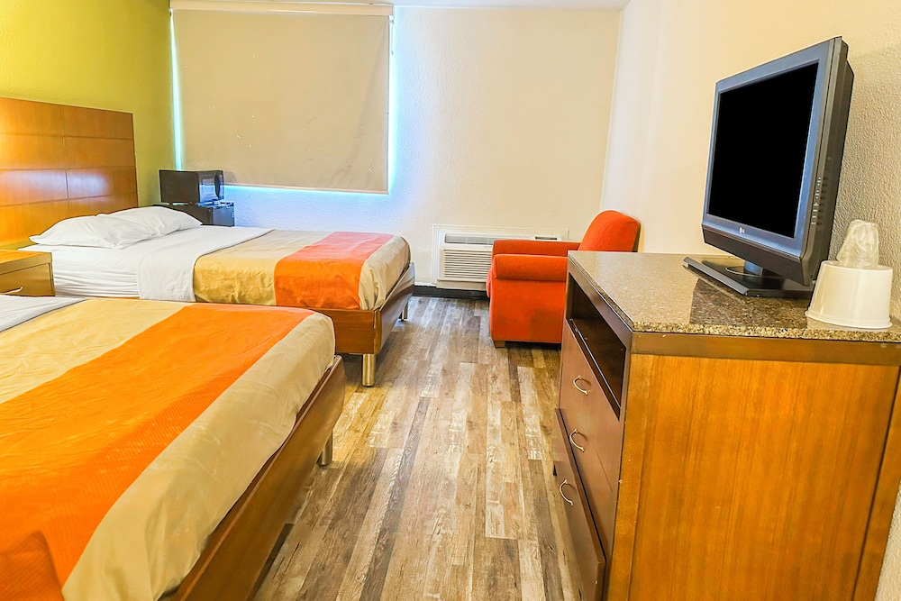 Jackson Hotel & Convention Center - photo 39