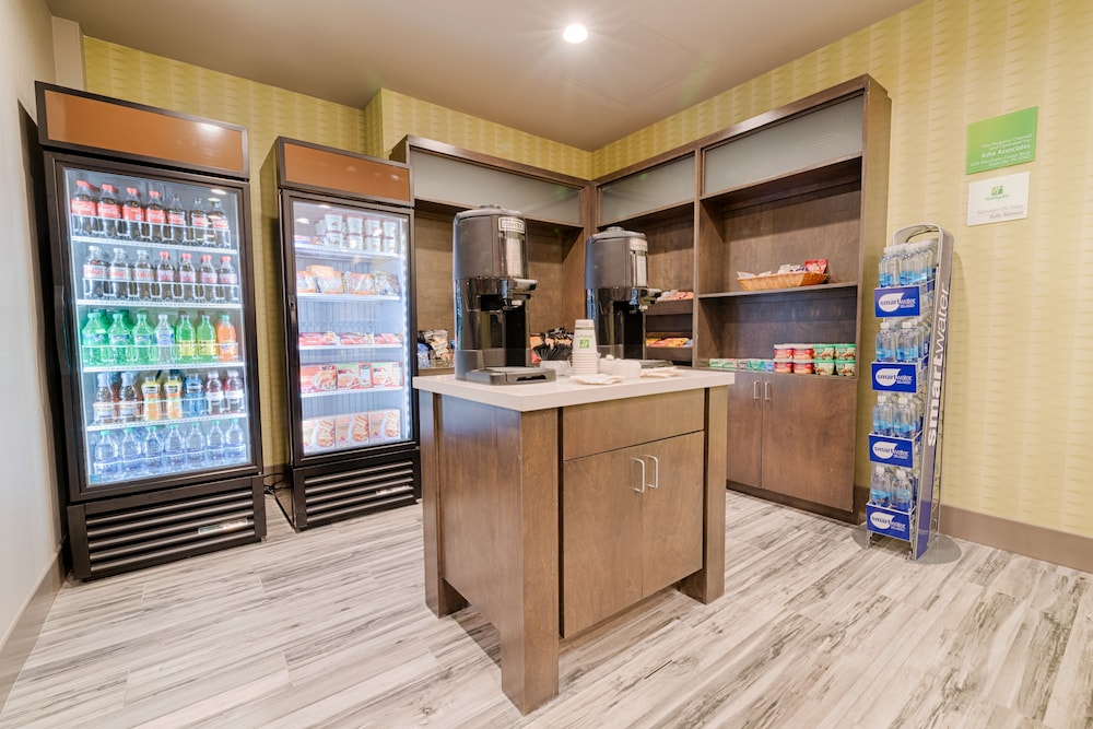 Holiday Inn Knoxville N Merchant Drive by IHG - photo 25
