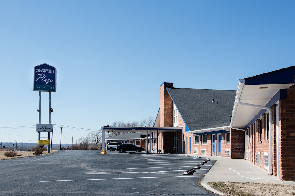 Grand View Plaza Inn & Suites - photo 94