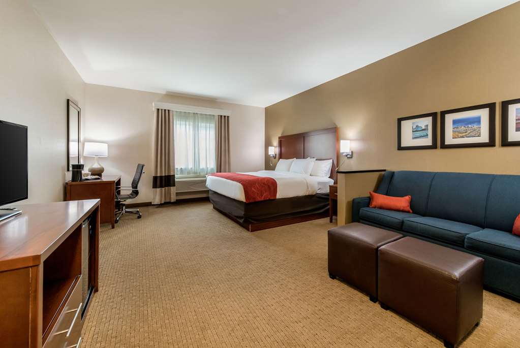 Comfort Suites Atlantic City North - photo 25