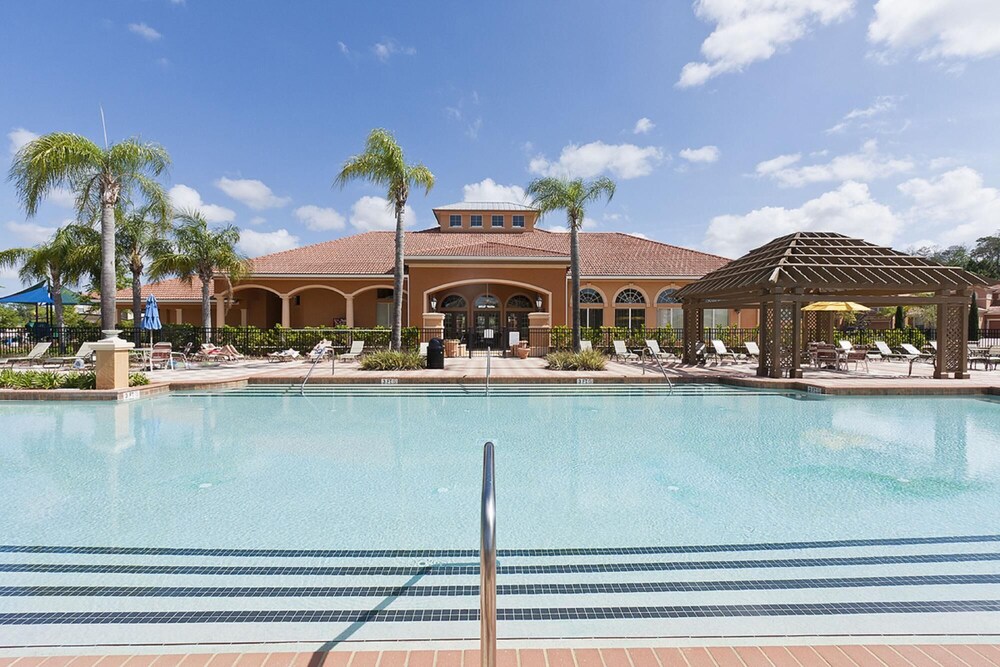 3Br 3Bath Townhome BBQ Pool 15min Disney 1291ft - photo 12
