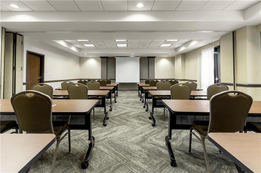 Hyatt Place Charlotte Airport Billy Graham Parkway - photo 27