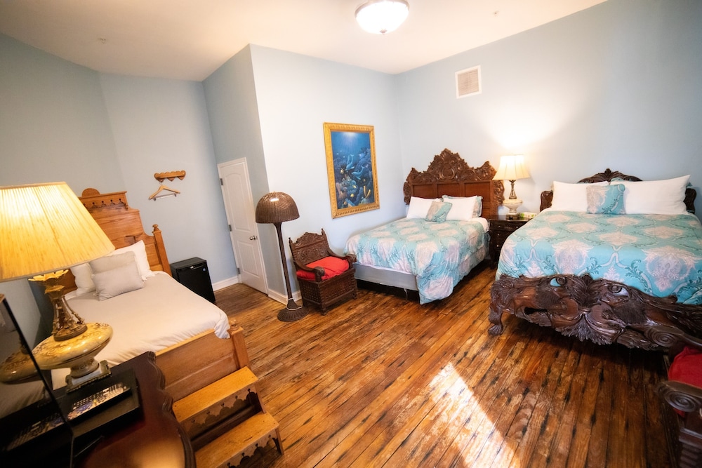 Oaak Tree Hotel - photo 154