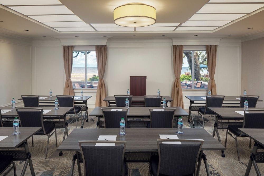 The Inn at Long Beach - photo 25