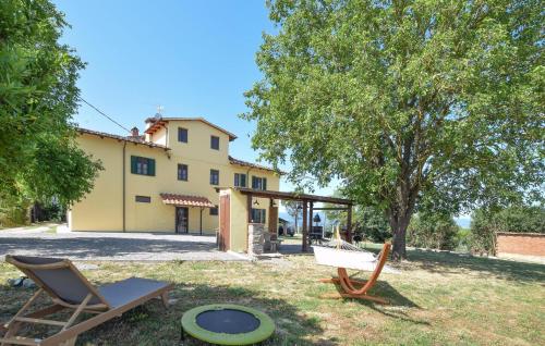 Stunning Home In Loc Castiglion Uberti — 4-Star Luxury Hotel in Monticello, Italy