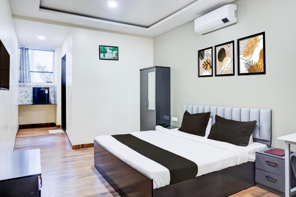 Super Collection O Pashan Sus Road Baner Formerly Grey Stone in Pune, India