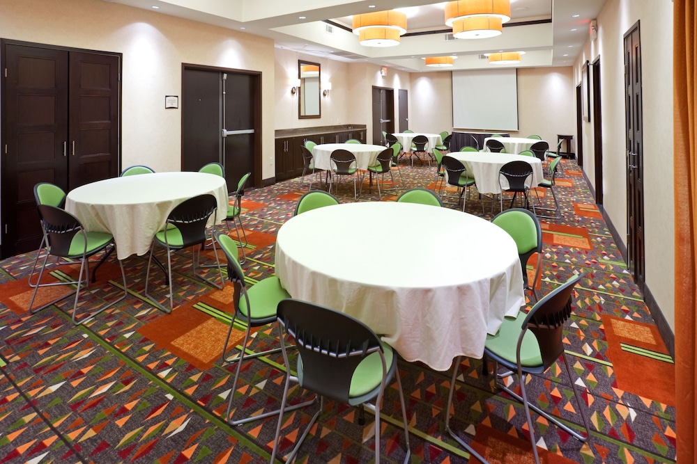 Staybridge Suites DFW Airport North by IHG - photo 43