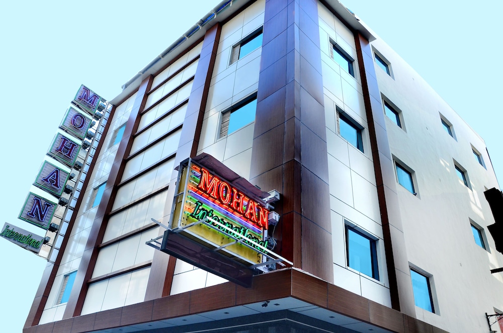 Mohan International Hotel