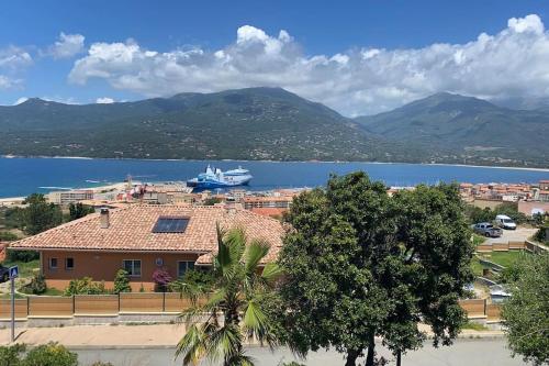 Studio Equipe Vue Mer - carbon neutral hotel in Propriano
