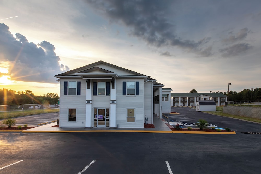 Motel 6 Greenville SC I 85 Near Downtown - photo 15