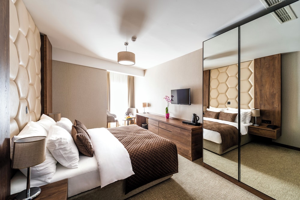 Amsterdam Hotel - last minute hotel in Belgrade