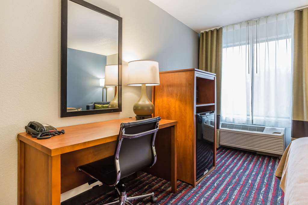 Comfort Inn Alton near I 255 - photo 16