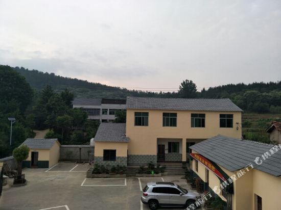 Jingshan Meiyuan Hotel — hotel in Jingshan