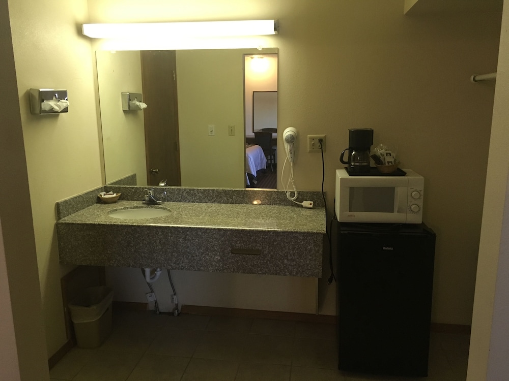 Budget Inn La Fonda Motel - photo 21