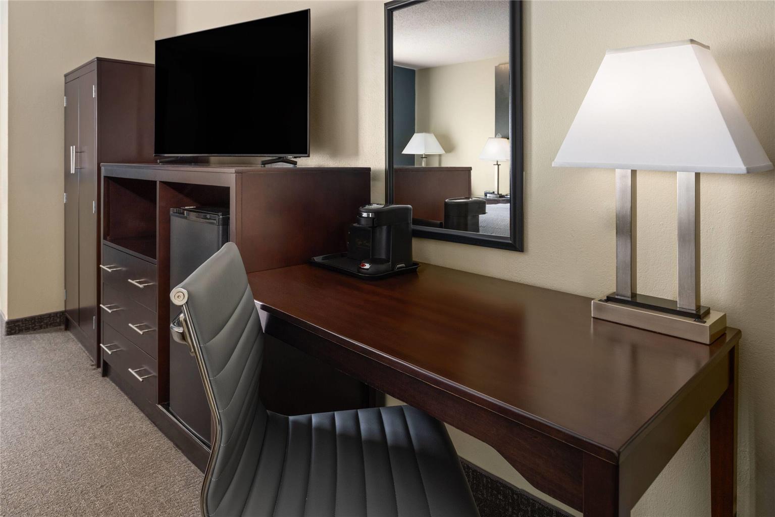 Days Inn by Wyndham Penn State - photo 11