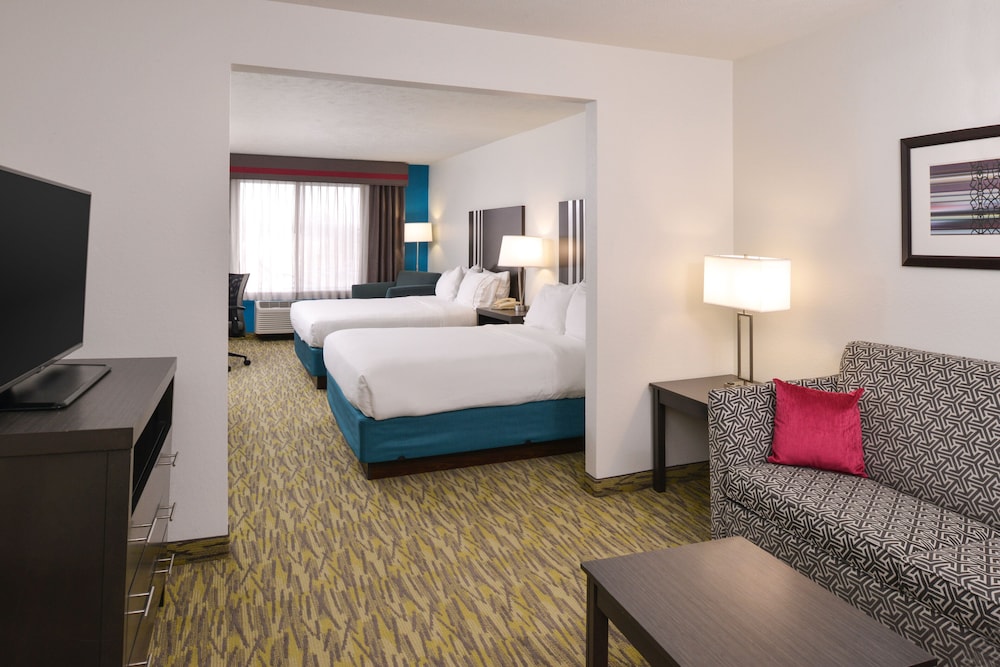 Holiday Inn Express & Suites Omaha West by IHG - photo 11