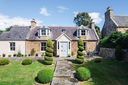 Dun Brae Cottage — 4-Star Luxury Hotel in Dornoch, United Kingdom