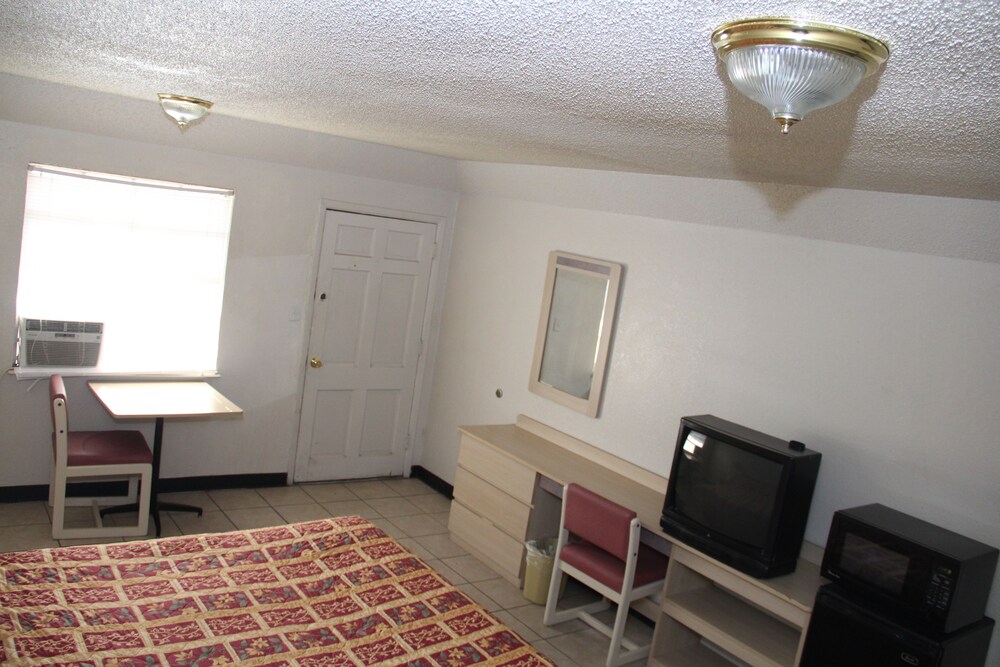 SuperLodge Motel - photo 13