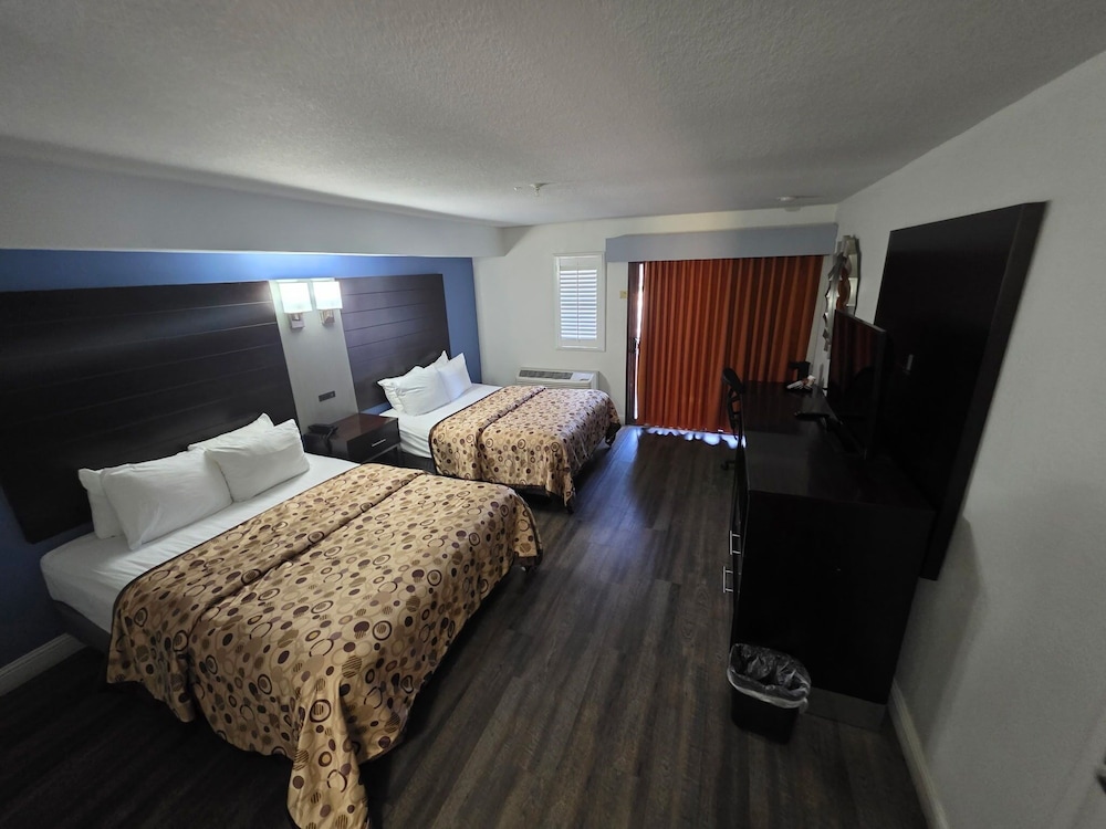 Hotel Solares - photo 22