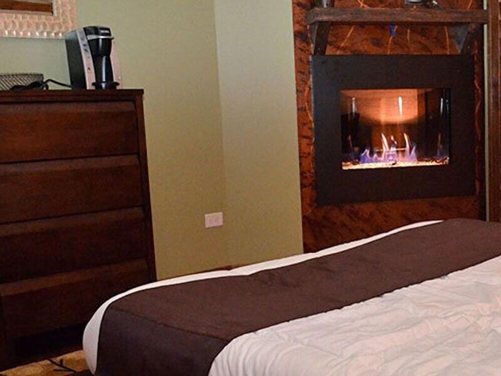 Torchlight Inn - photo 22
