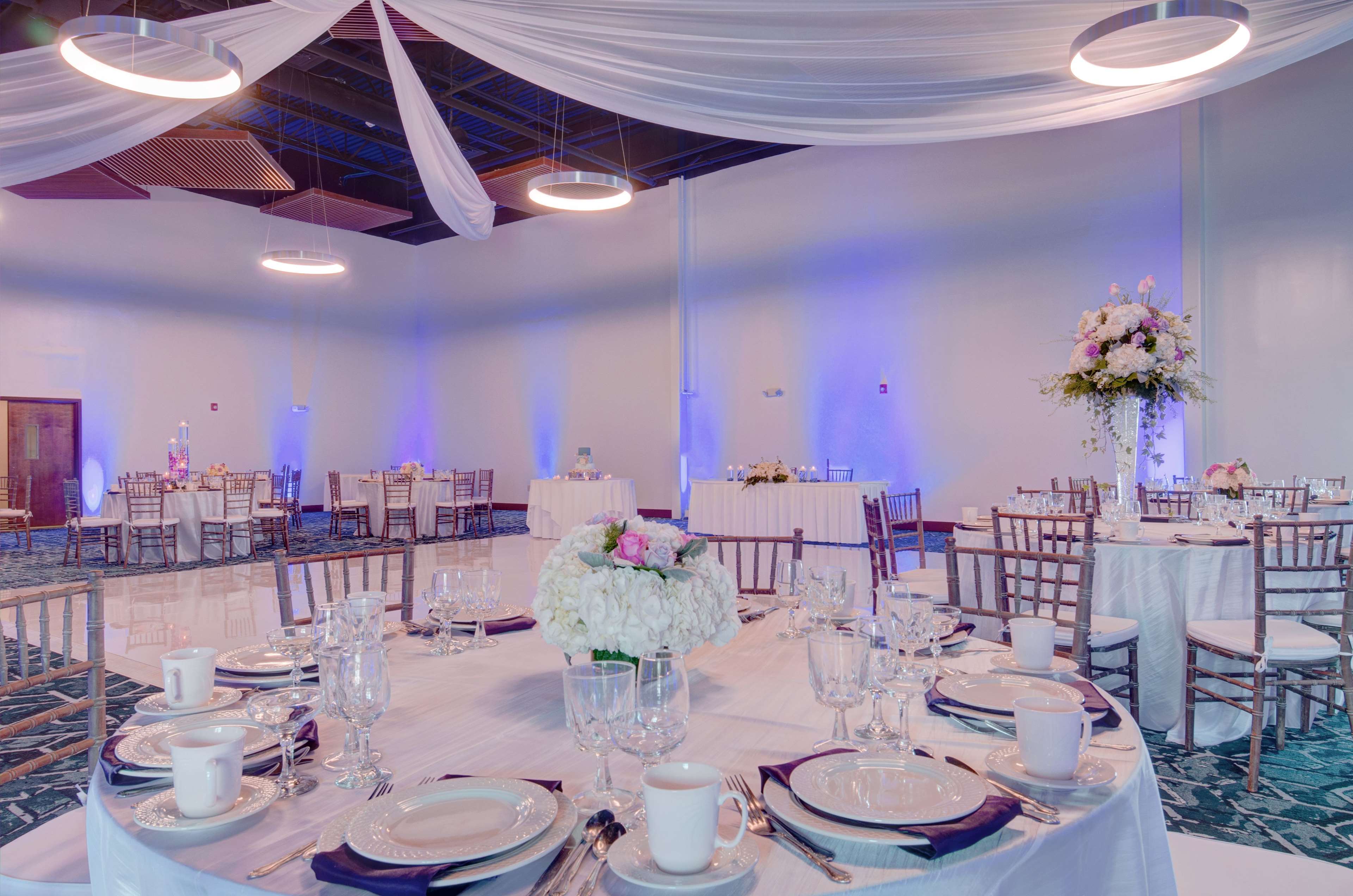 Hampton Inn & Suites Boston Stoughton - photo 16