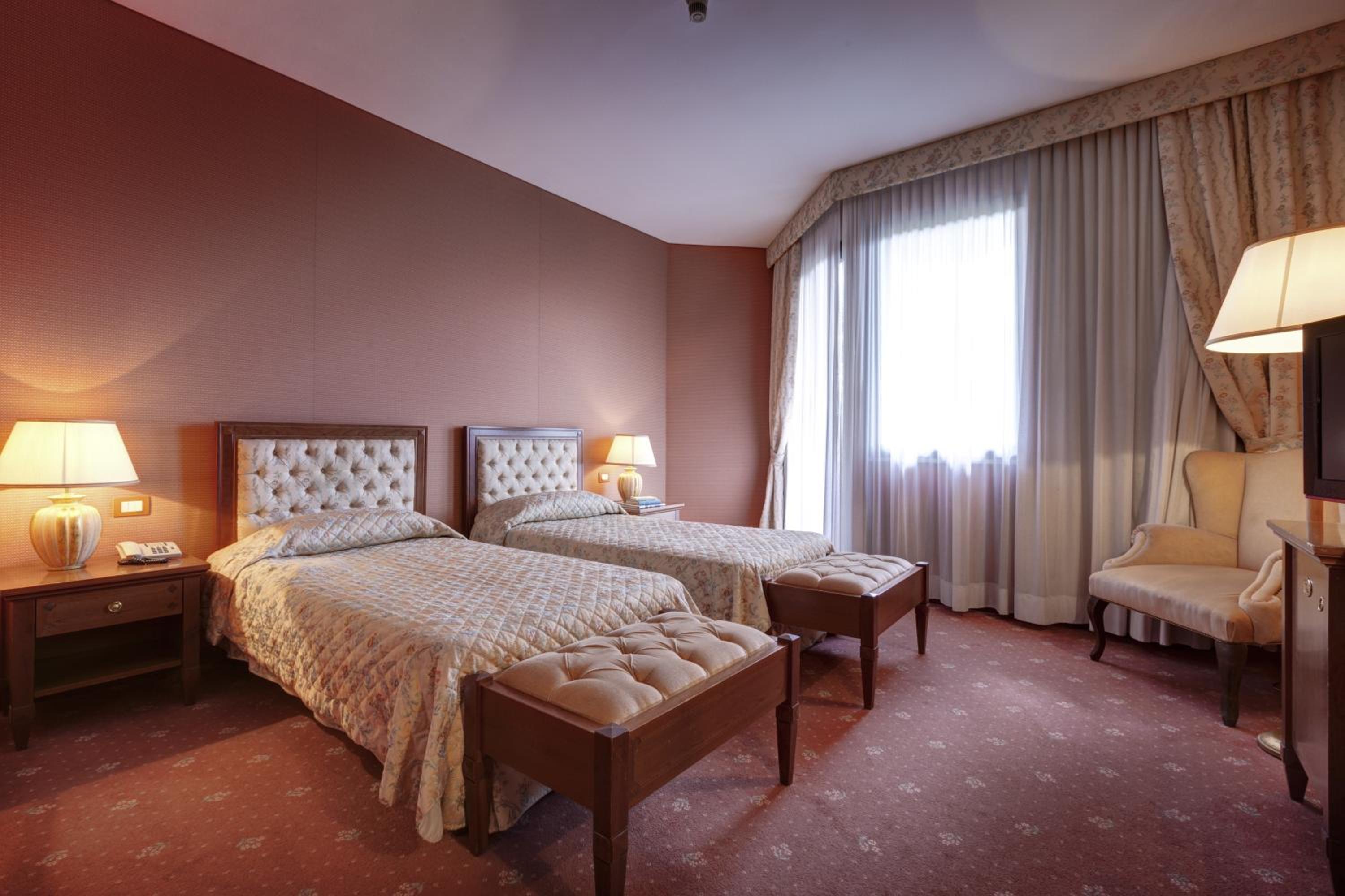 Borgo Palace Hotel — Montevarchi — photo 3
