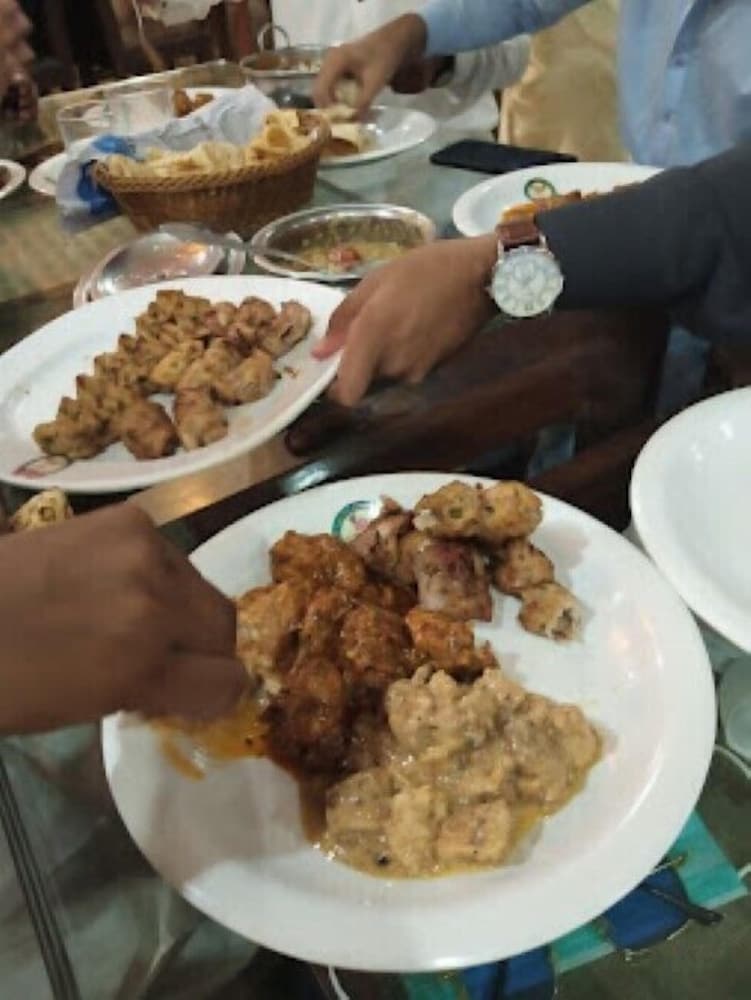 Benazir Inn Hotel & Restaurant in Dadu, Pakistan