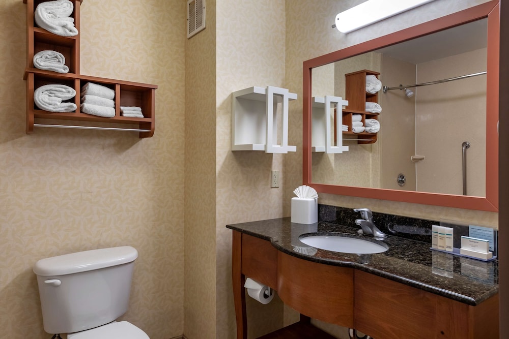 Hampton Inn Norco Corona Eastvale - photo 25