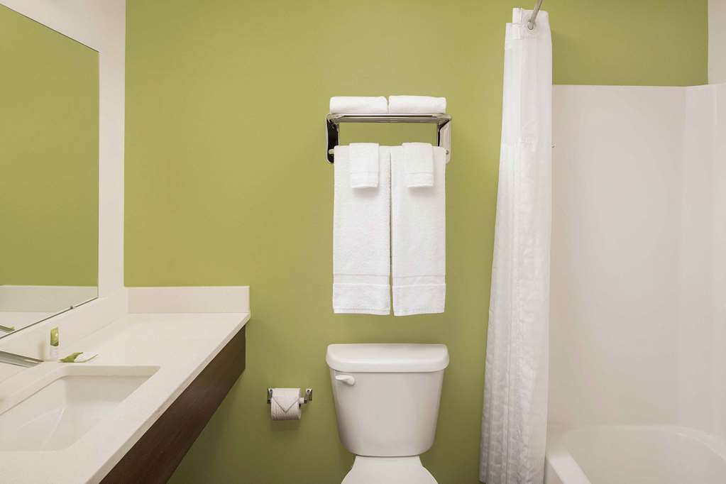 WoodSpring Suites South Plainfield - photo 13