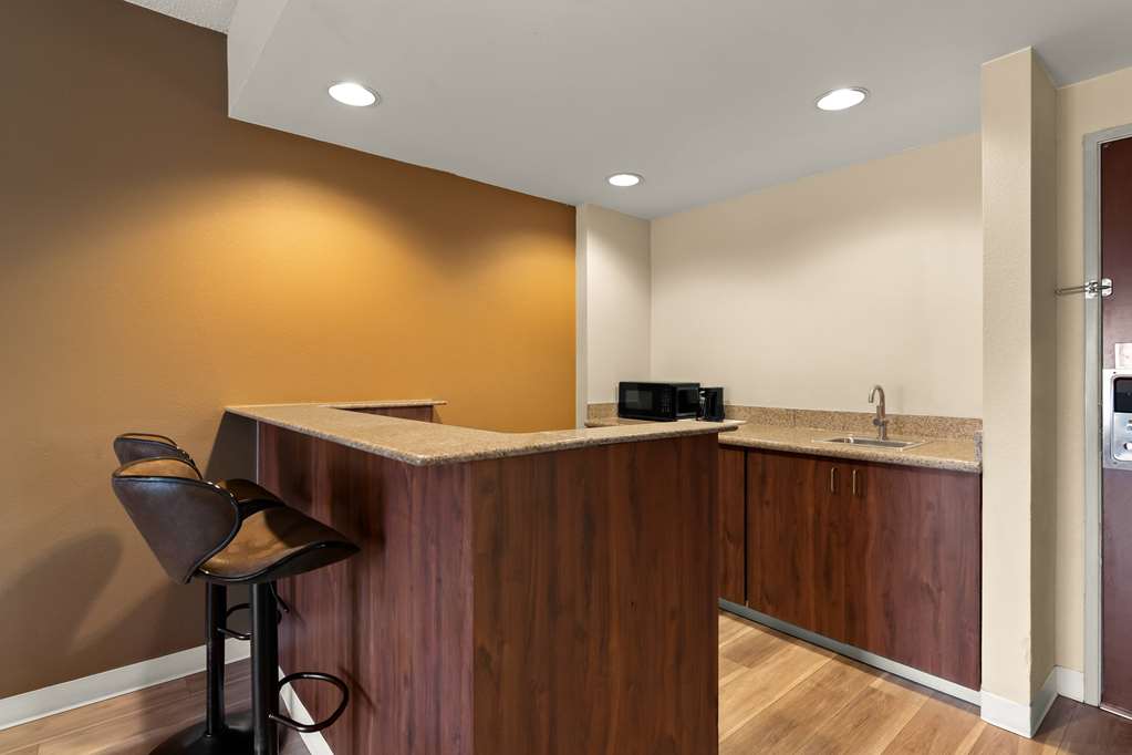 Ramada by Wyndham Harrisburg Hershey Area - photo 45