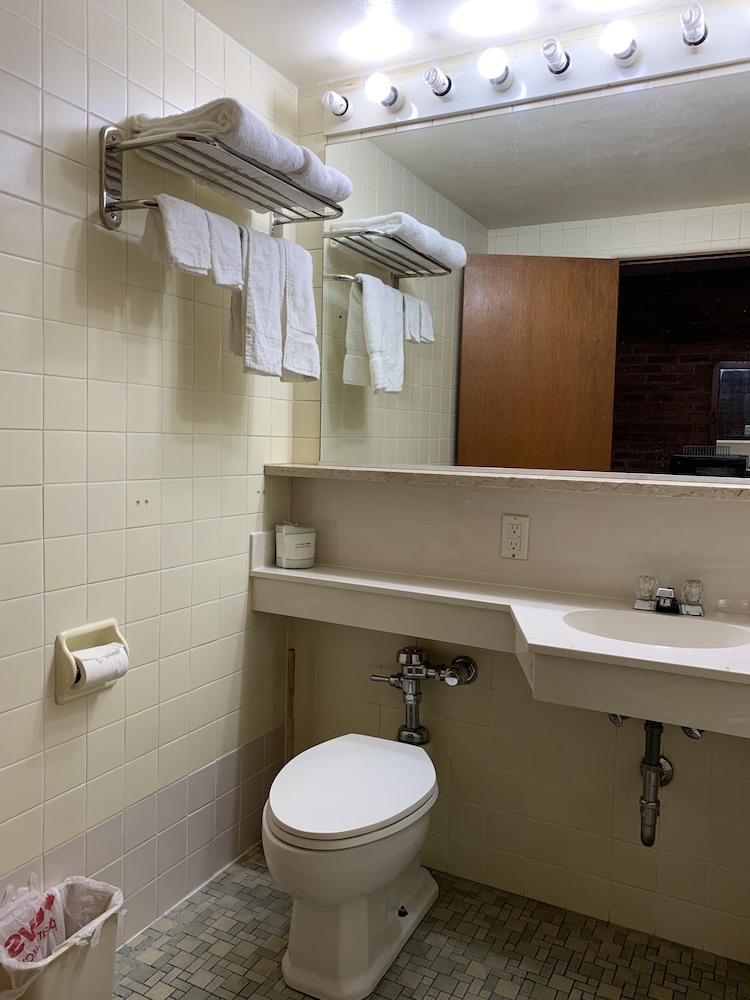 Lincoln Lodge - photo 14