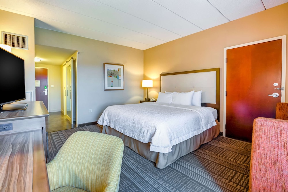 Hampton Inn Boston Norwood - photo 23
